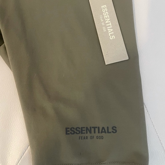 Fear of God Essentials biker shorts - Picture 3 of 3